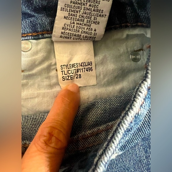 STS Blue Messy Fray Hem Denim Jean Shorts size 28 - Picture 11 of 11